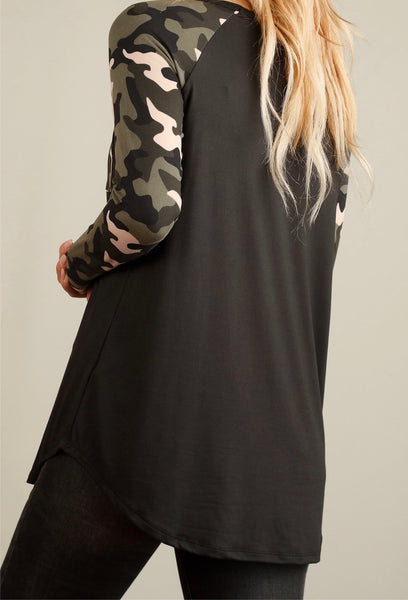 Black & camo raglan