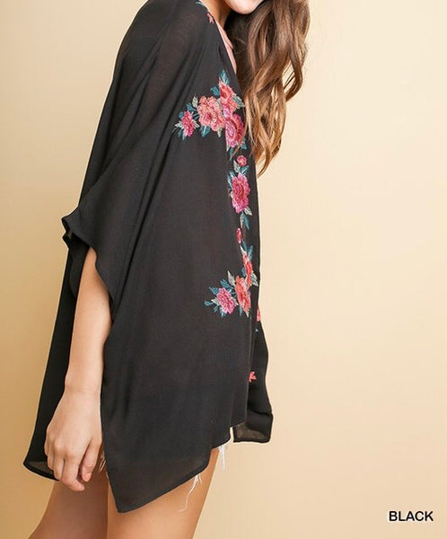 Floral embroidered kimono