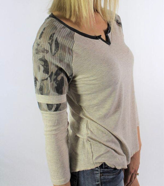 Camo sleeve raglan top