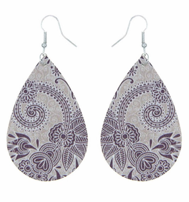 Beige floral leather earrings