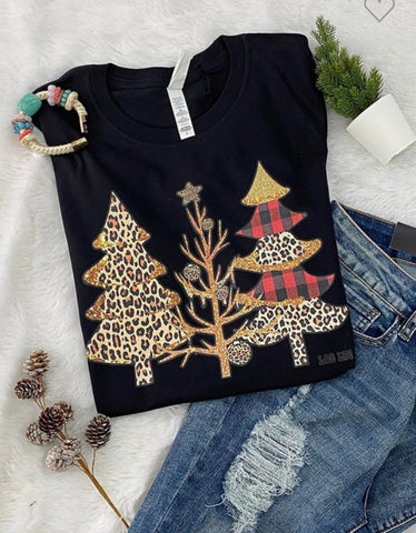 Black cheetah Christmas tree T-shirt