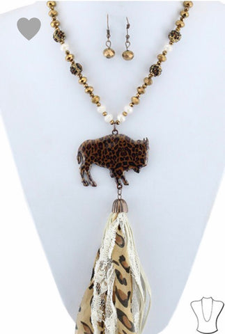 Leopard Bison tassel necklace