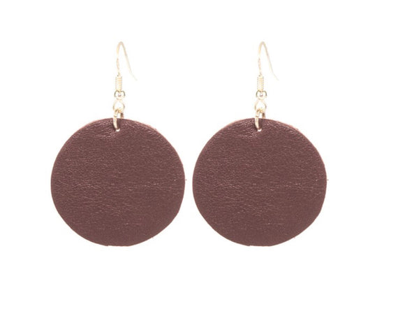 Earrings round leather