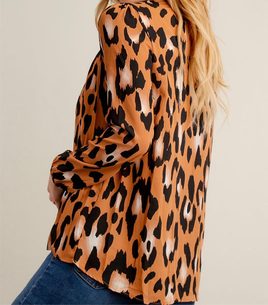 Animal print keyhole top