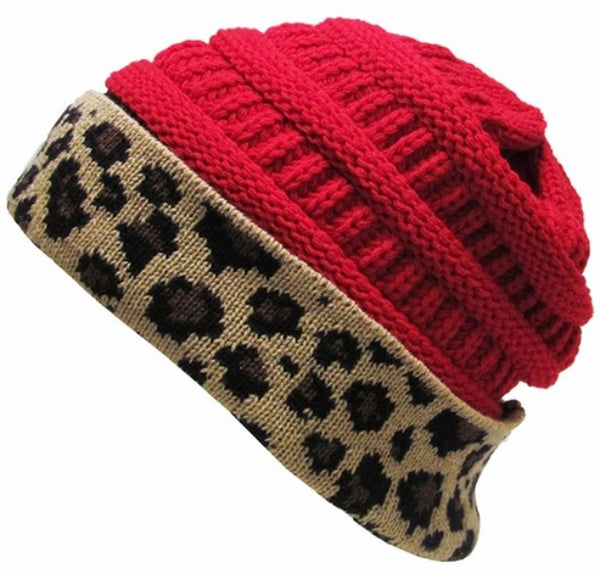 Leopard trim knit beanie