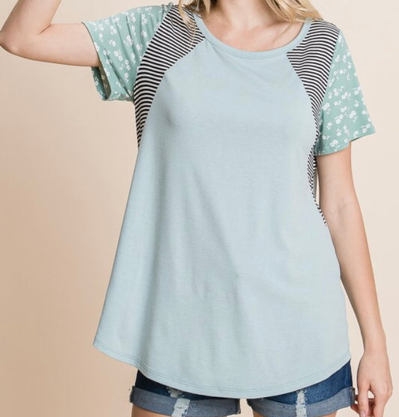 Plus floral striped sleeve top