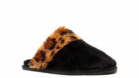 Black/leopard fuzzy slipper