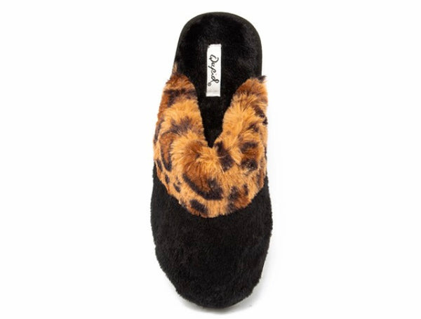 Black/leopard fuzzy slipper